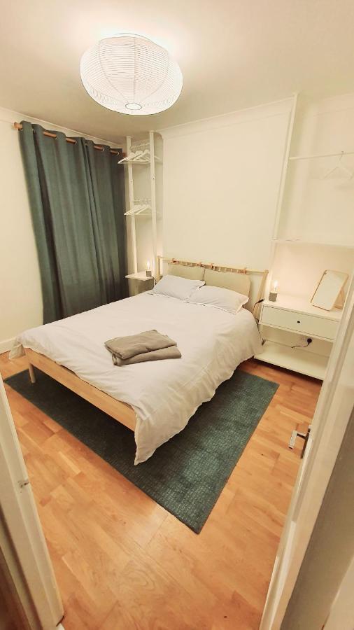 Lovely 2 bedroom period garden flat. London Eksteriør billede